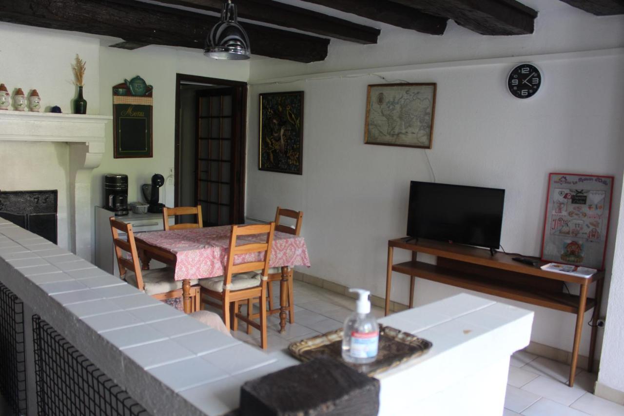 La Maison D'Odile Beaujeu-Saint-Vallier-et-Pierrejux Exteriér fotografie
